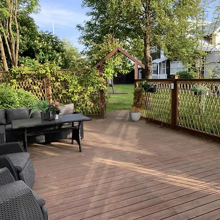 Great 8 Person House Free Use Of Car! Holiday home Reykjavik